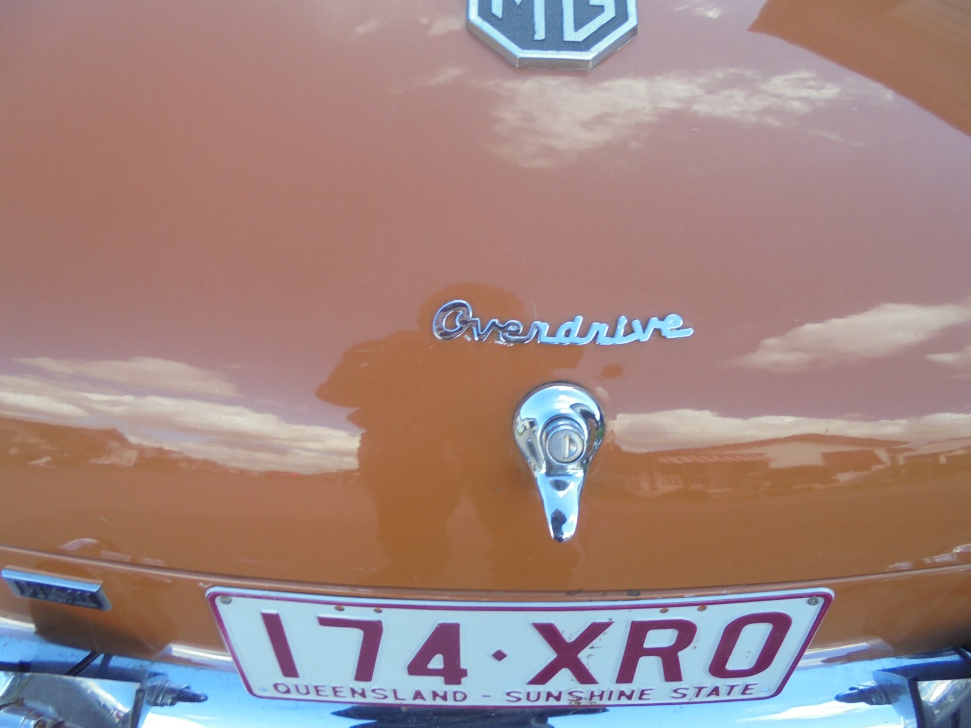 1971 MG MGB MK II 4 SP MAN + OVERDRIVE 2D CONVERTIBLE 