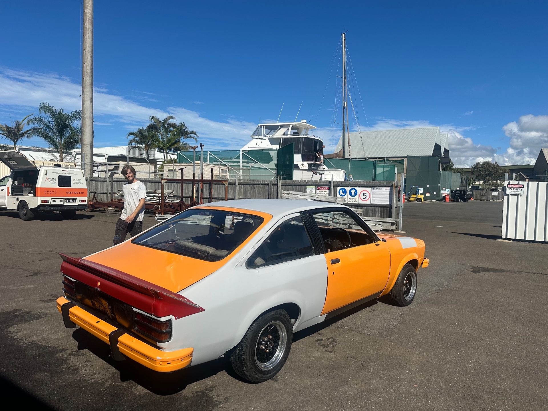 1976 HOLDEN TORANA LX 5 SP MANUAL 2D HATCHBACK