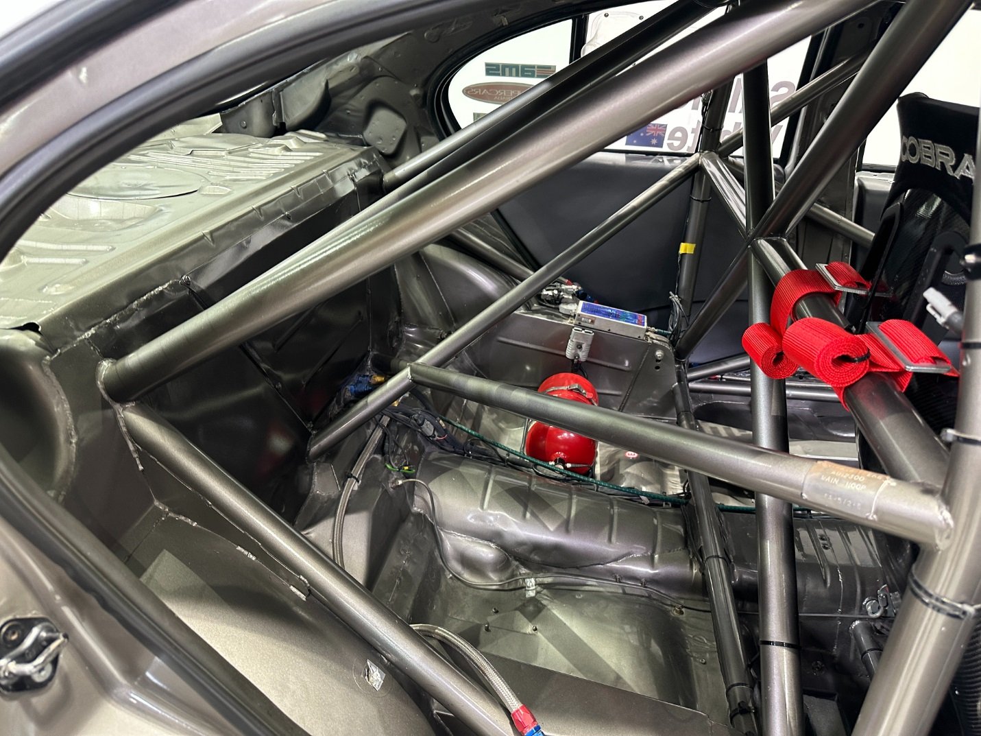 2000 FORD FALCON AU 6 SPD MANUAL BATHURST SUPERCAR 
