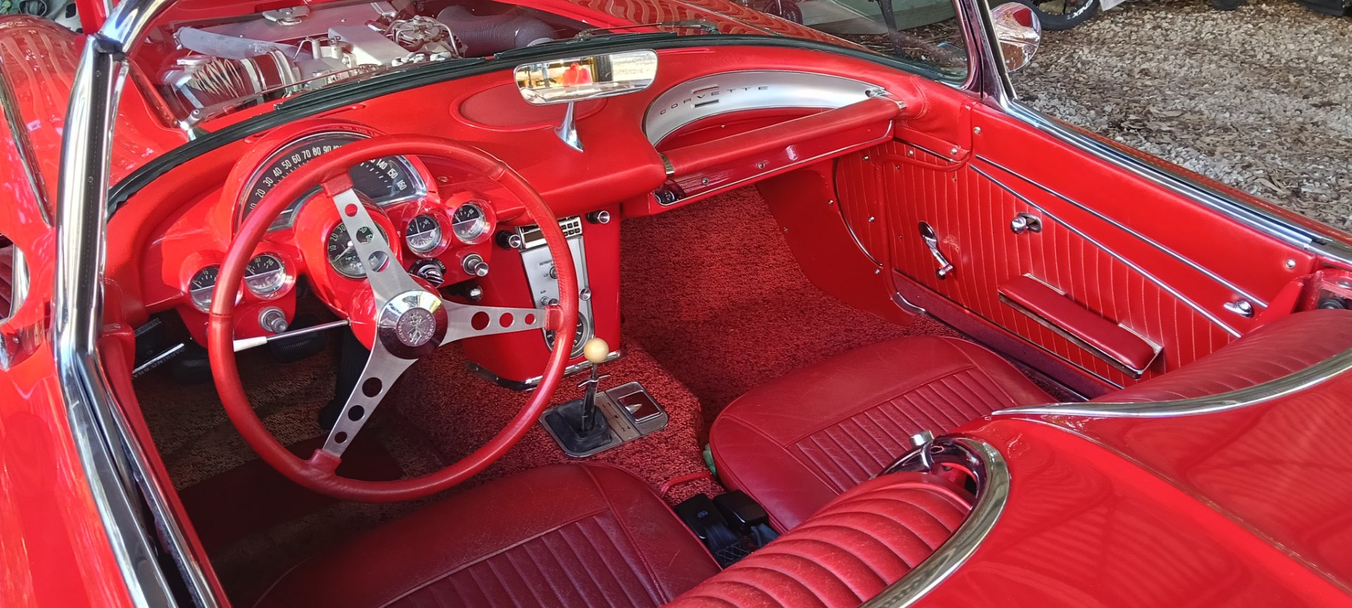 1962 CHEVROLET CORVETTE 4 SP MANUAL 2D ROADSTER