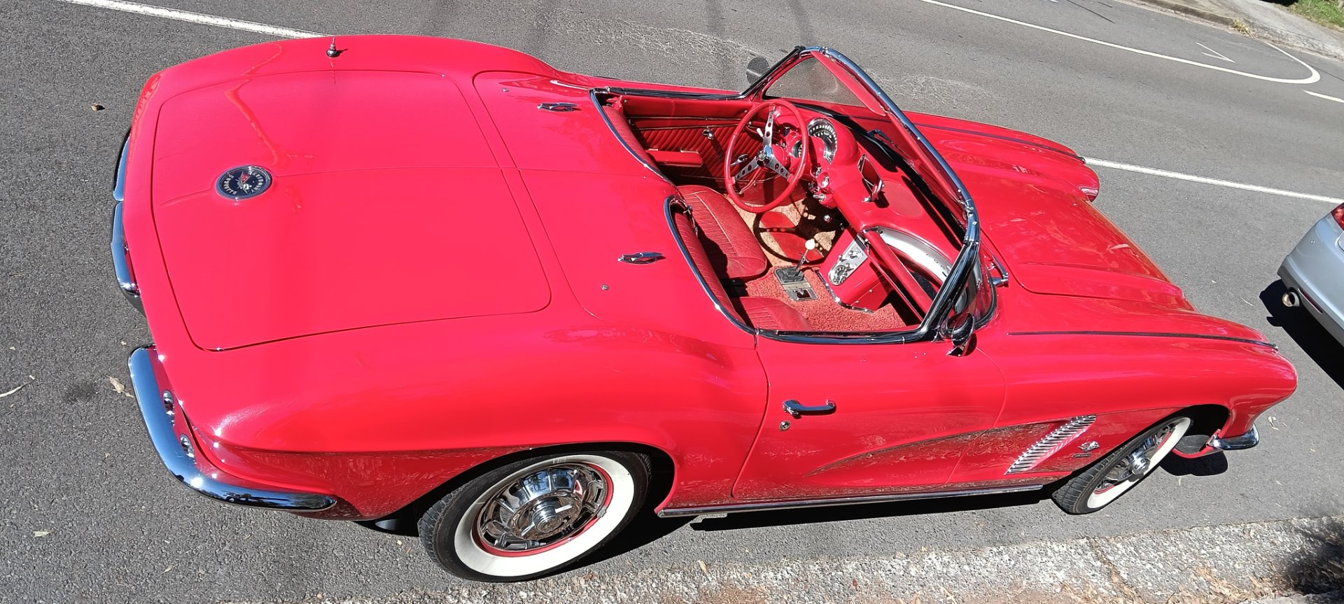 1962 CHEVROLET CORVETTE 4 SP MANUAL 2D ROADSTER