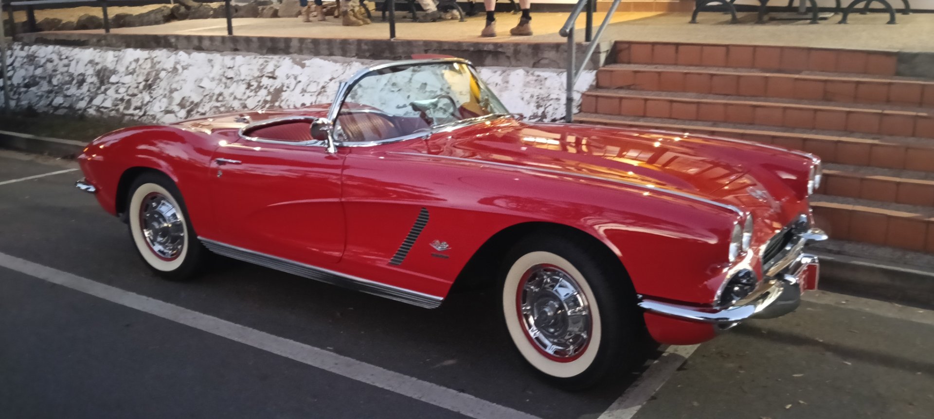 1962 CHEVROLET CORVETTE 4 SP MANUAL 2D ROADSTER