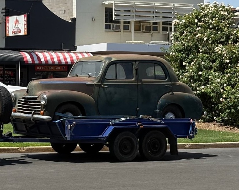 1951 VAUXHALL VELOX SEDAN
