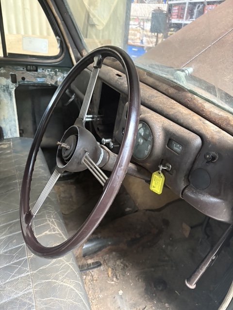 1951 VAUXHALL VELOX SEDAN