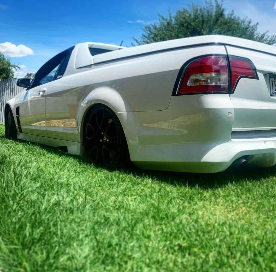 2011 HSV MALOO E3 R8 6 SP AUTOMATIC UTILITY