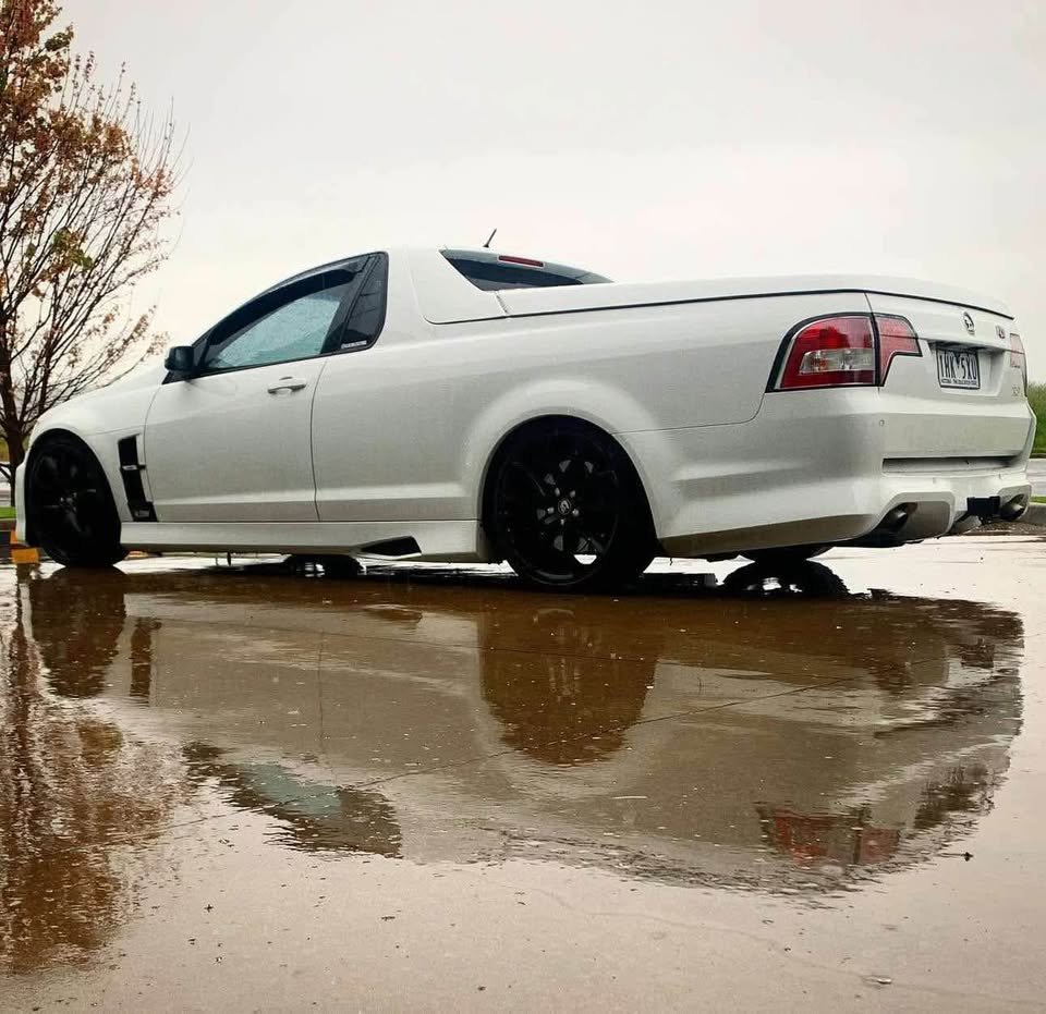 2011 HSV MALOO E3 R8 6 SP AUTOMATIC UTILITY