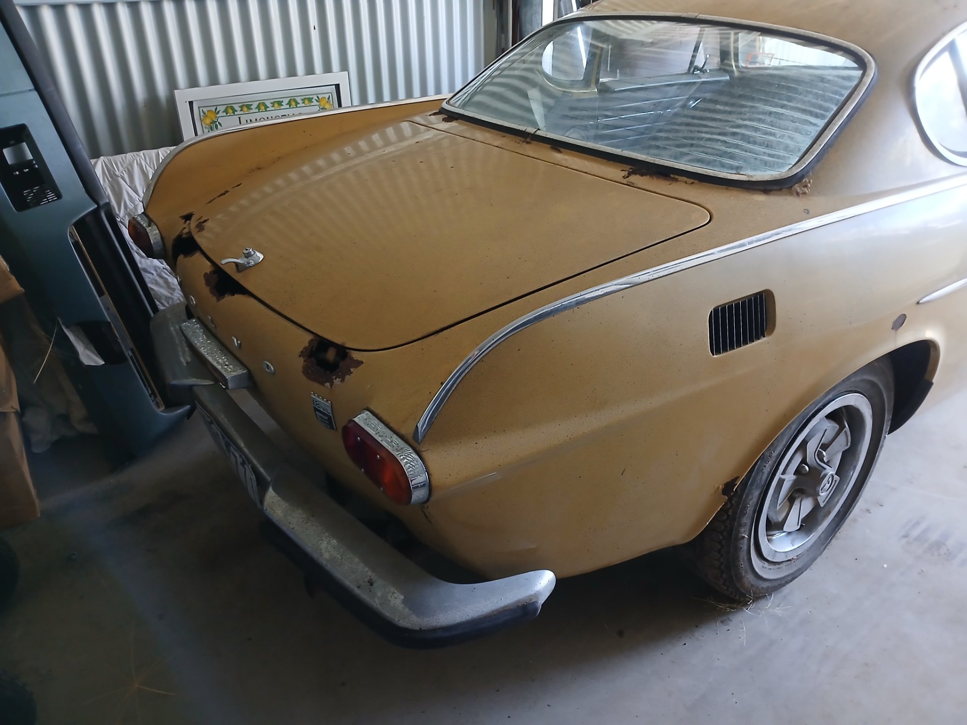 1970 VOLVO P 1800 E 4 SP MANUAL 2D COUPE 