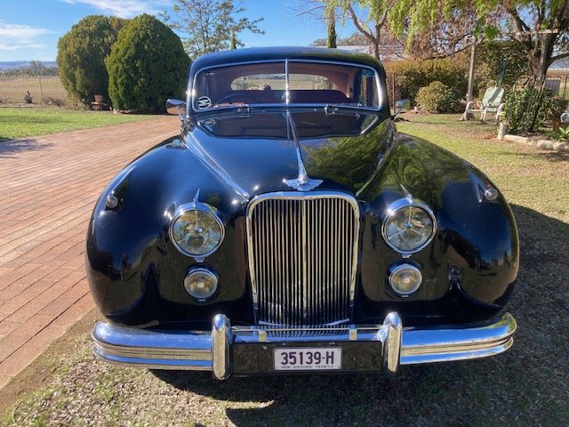 1954 JAGUAR MK VII MANUAL SEDAN