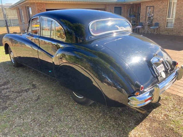1954 JAGUAR MK VII MANUAL SEDAN