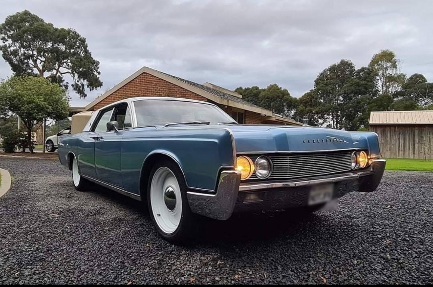1968 LINCOLN CONTINENTAL MARK III COUPE