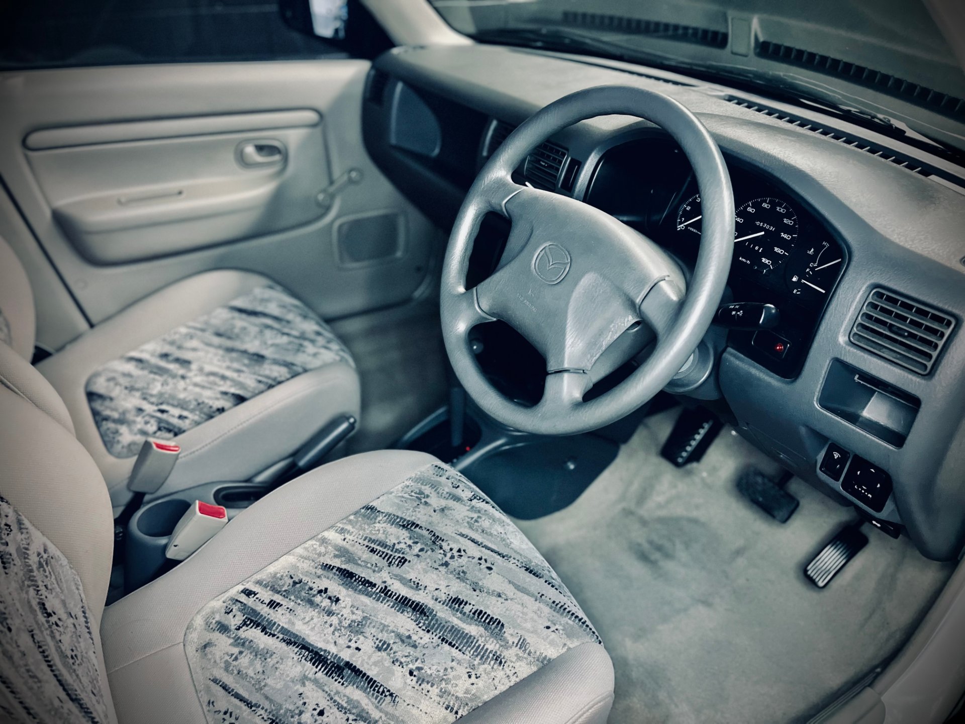 1999 MAZDA 121 METRO 4 SP AUTOMATIC 5D HATCHBACK