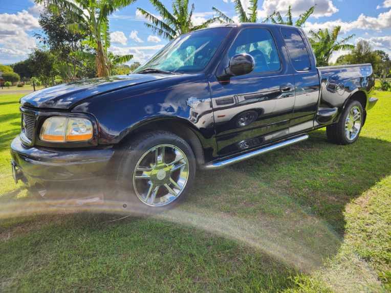 2000 FORD F150 HARLEY-DAVIDSON EXTRA CAB PICK UP