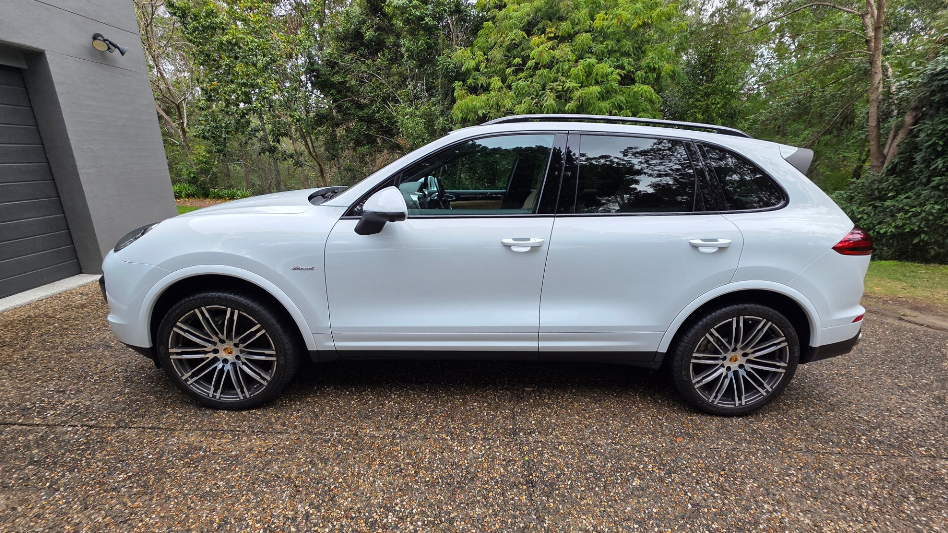 2017 PORSCHE CAYENNE SERIES 2 MY17 S DIESEL 8 SP AUTOMATIC TIPTRONIC 4D WAGON