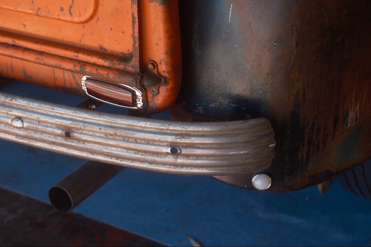 1948 FORD F-1 AUTOMATIC PICK UP