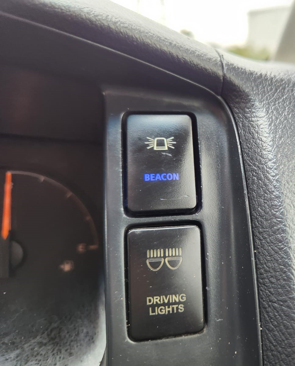 22018 TOYOTA HIACE KDH223R MY16 COMMUTER (12 SEATS) 4 SP AUTOMATIC BUS