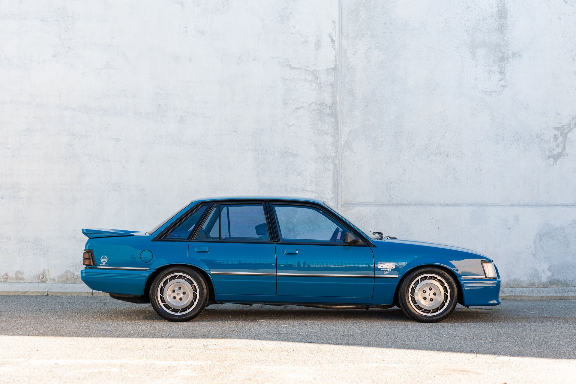 1985 HOLDEN HDT COMMODORE VK SS GROUP A MANUAL 4D SEDAN