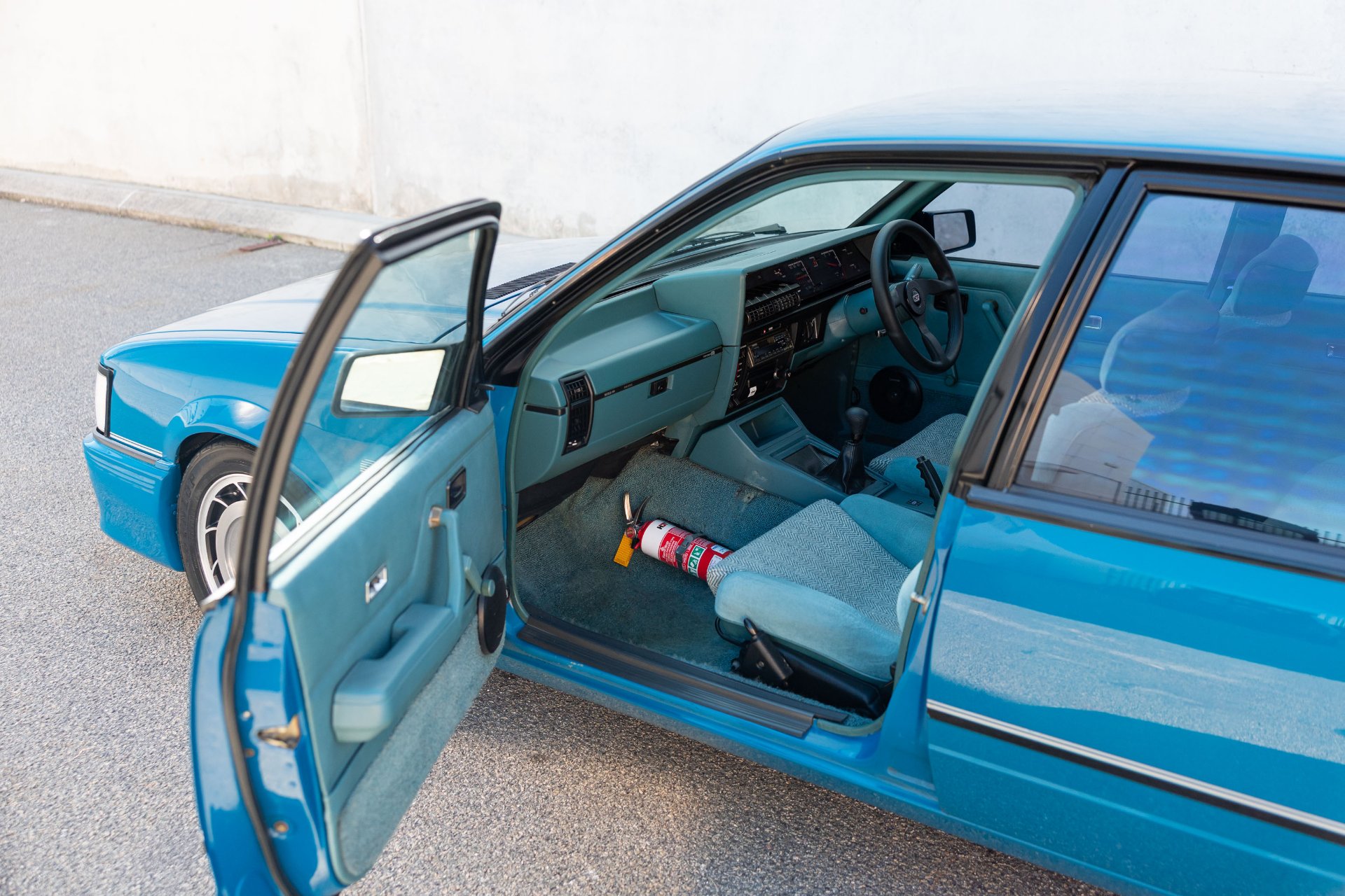 1985 HOLDEN HDT COMMODORE VK SS GROUP A MANUAL 4D SEDAN