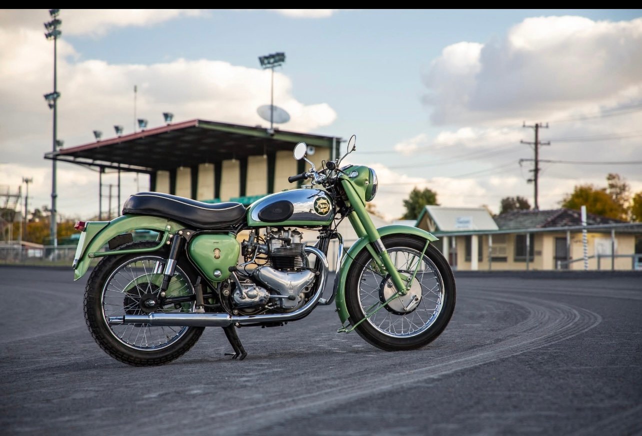 1954 BSA A7 SHOOTING STAR 500CC ROAD