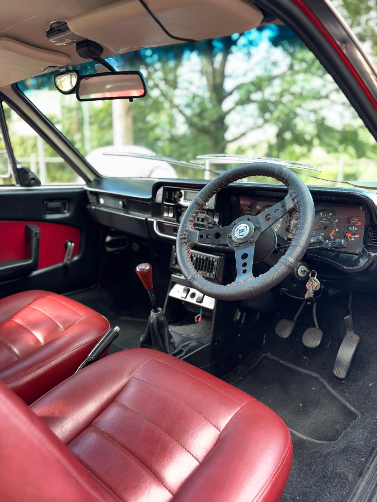 1980 LANCIA BETA 2000 5 SP MANUAL 2D COUPE