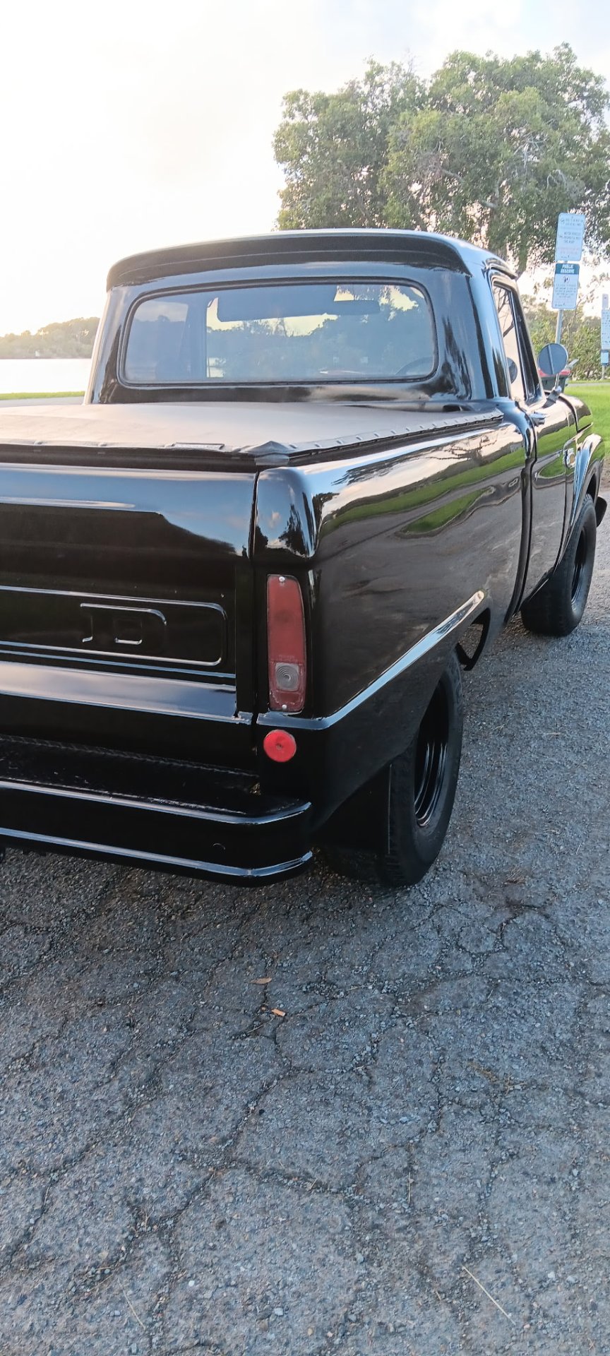 1966 FORD F100 3 SP AUTOMATIC 2D UTILITY