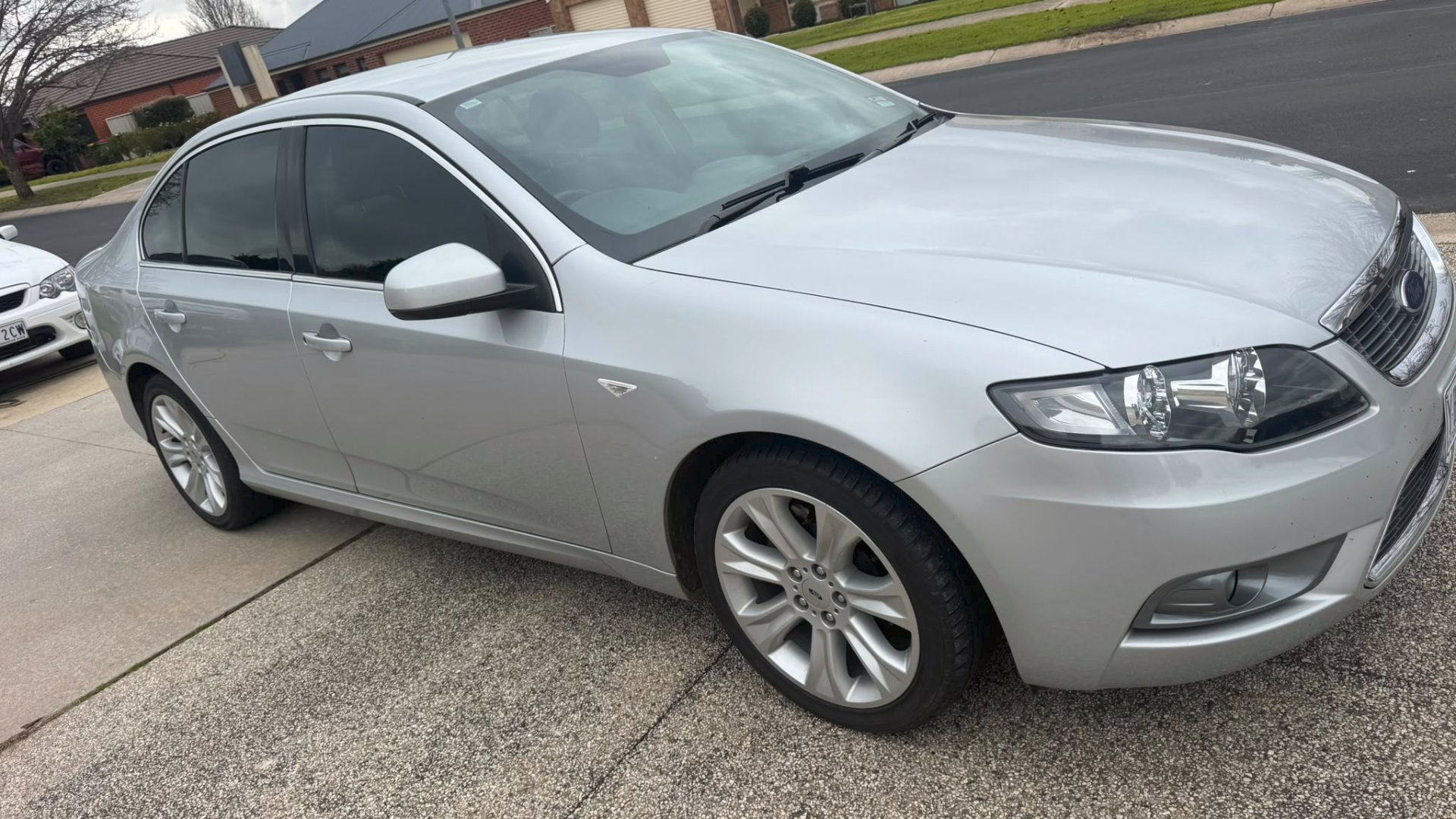 2010 FORD FALCON FG G6 AUTOMATIC SEDAN
