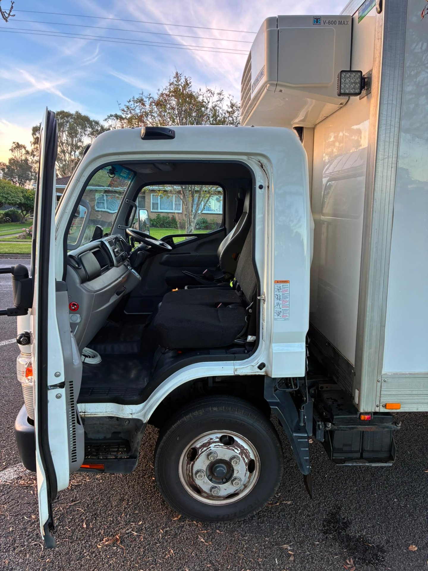2021 MITSUBISHI FUSO CANTER 515S AUTOMATIC PANTECH
