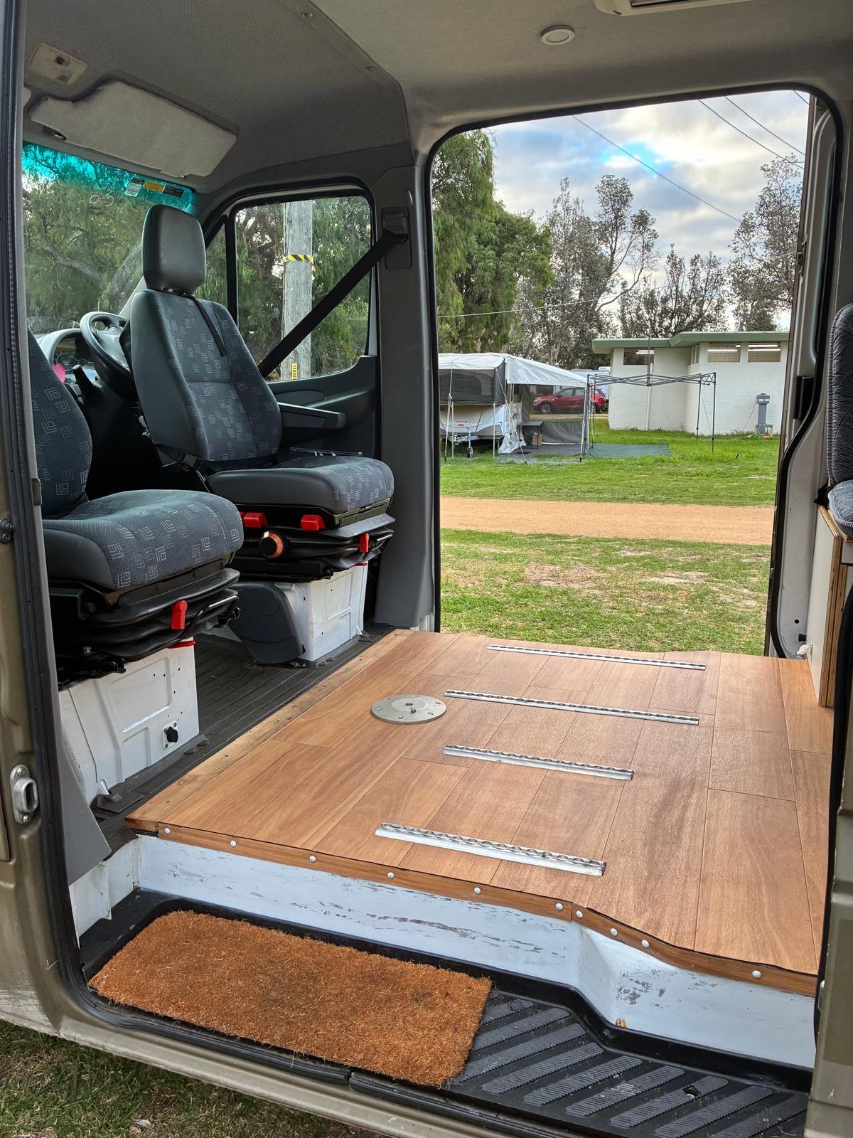 2006 MERCEDES-BENZ SPRINTER 4X4 CAMPERVAN 