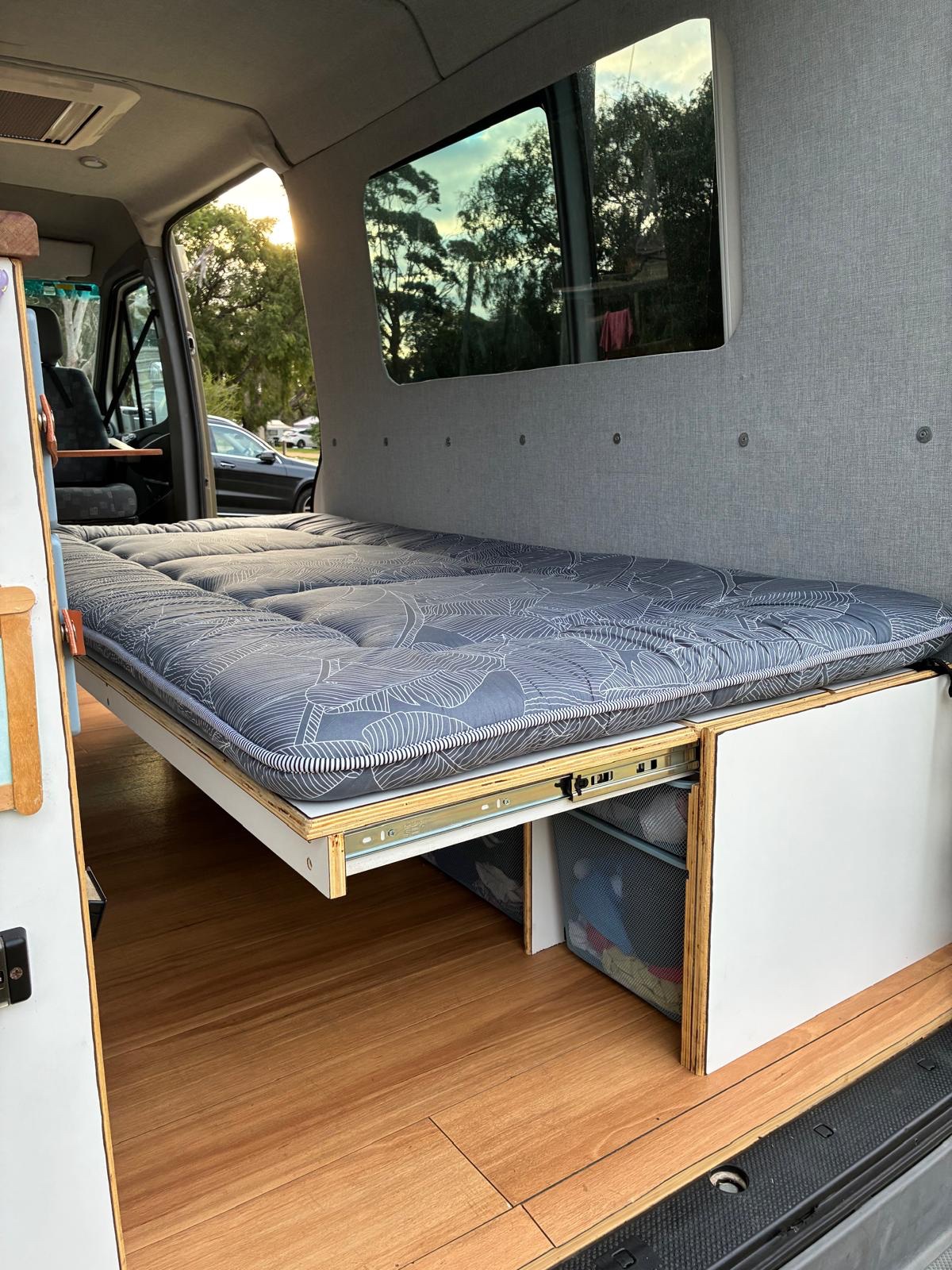 2006 MERCEDES-BENZ SPRINTER 4X4 CAMPERVAN 