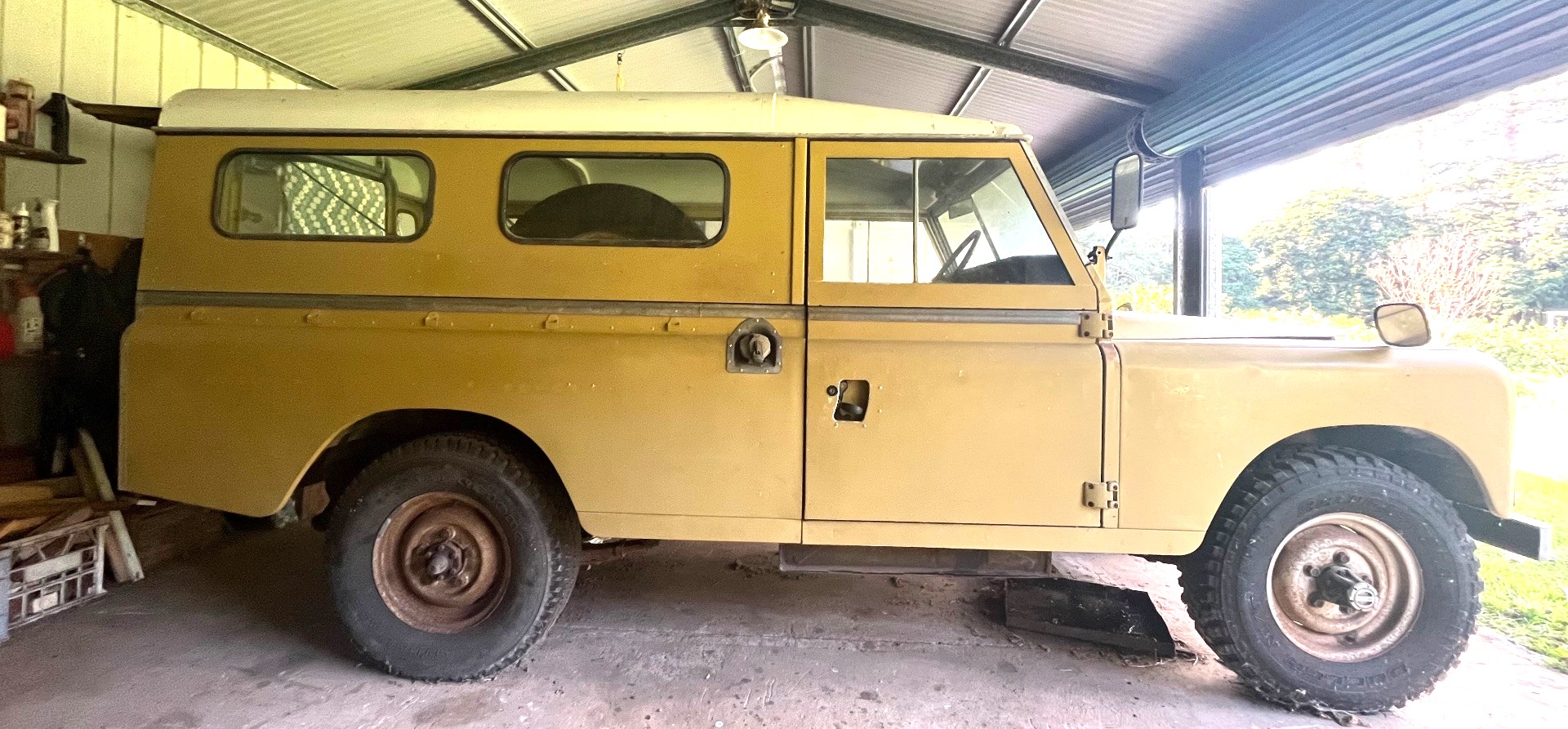 1976 LAND ROVER (4x4) LWB 4 SP MANUAL 4X4 2D HARDTOP