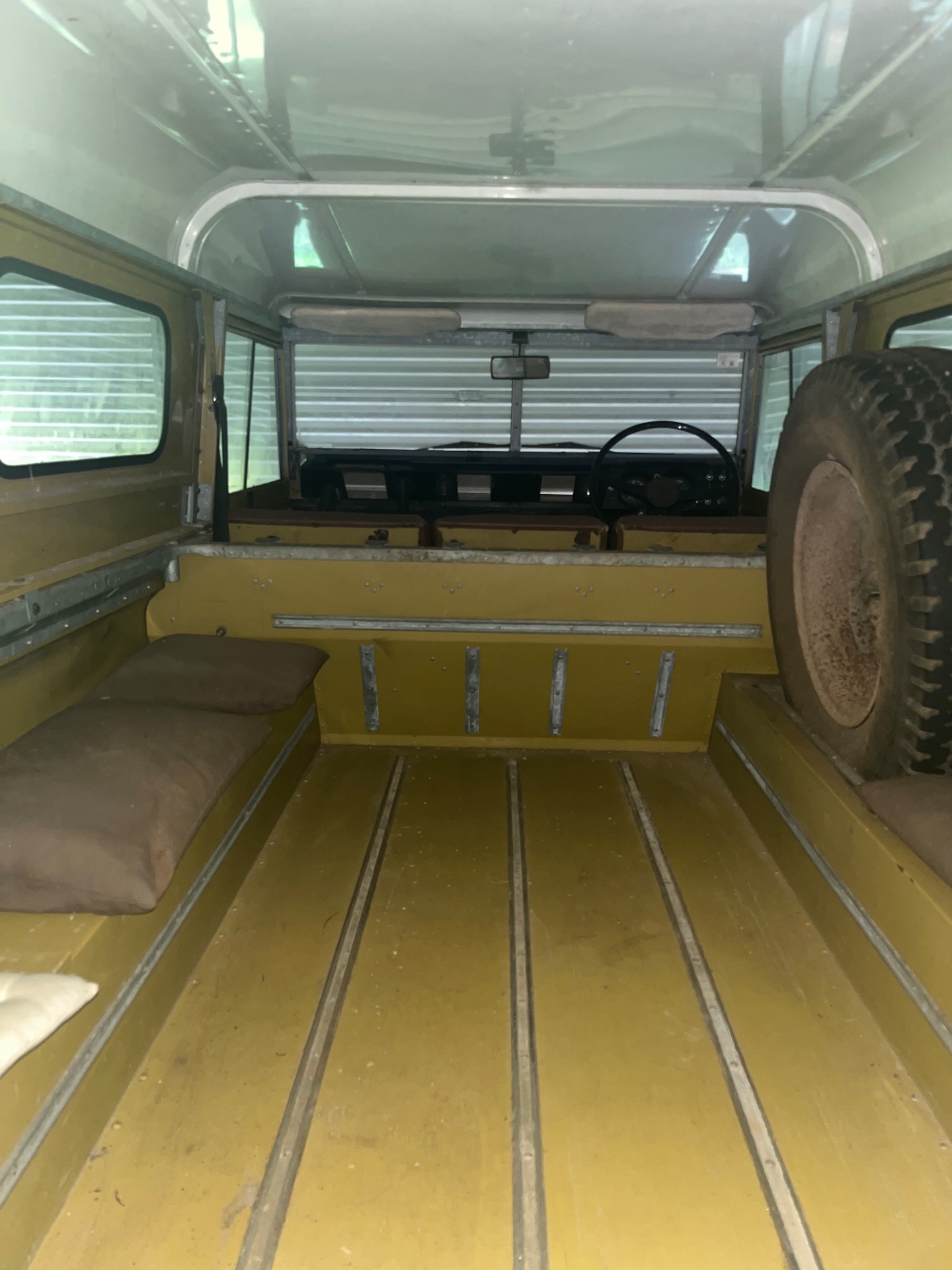 1976 LAND ROVER (4x4) LWB 4 SP MANUAL 4X4 2D HARDTOP