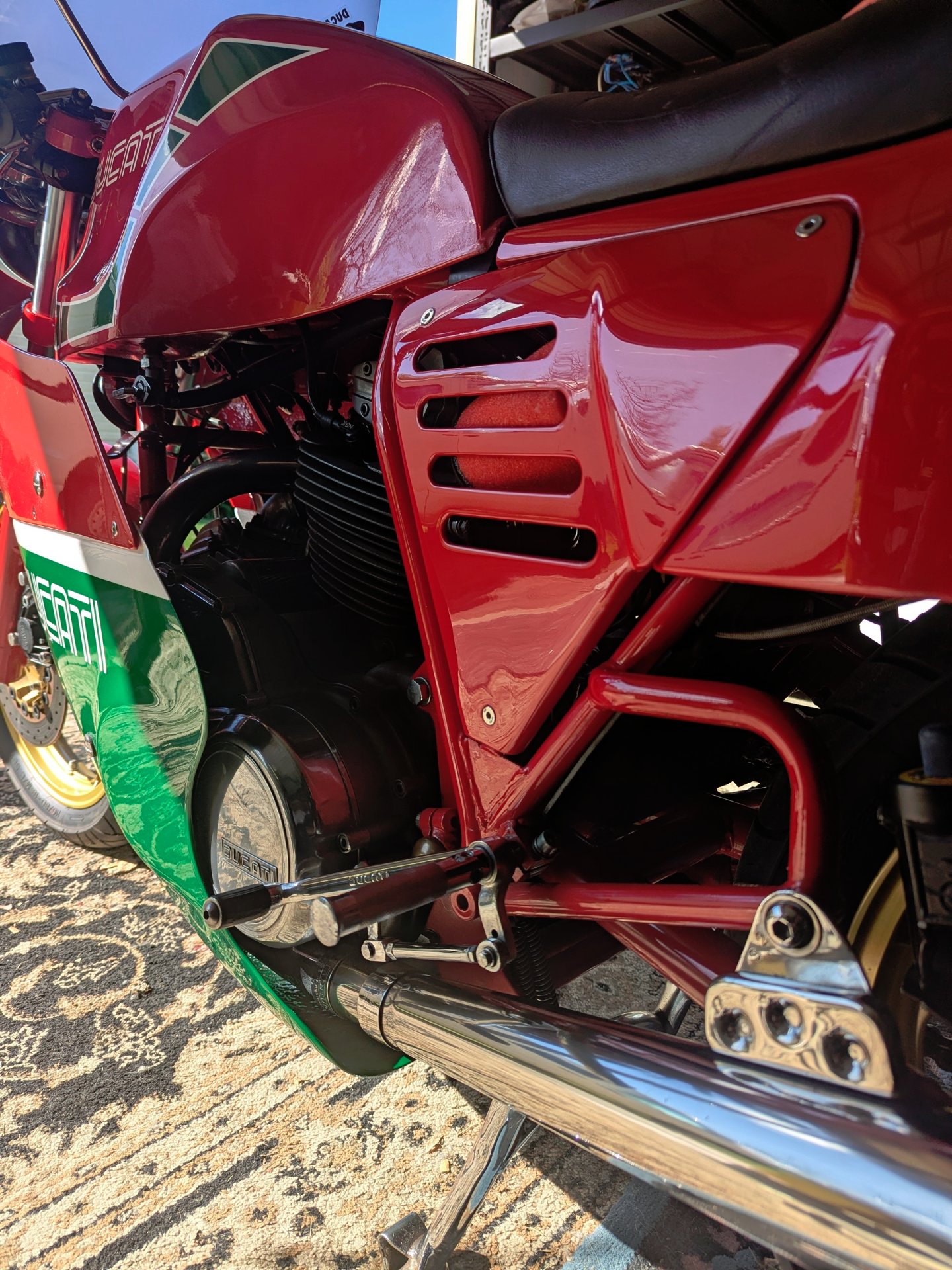 1985 DUCATI 1000R MIKE HAILWOOD REPLICA ROAD