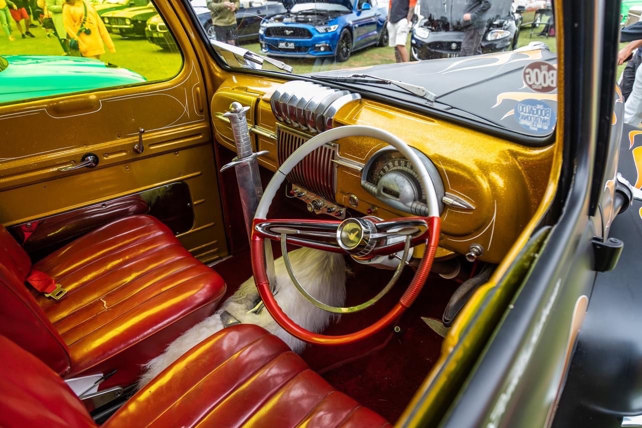 1948 FORD F-1 AUTOMATIC PICK UP