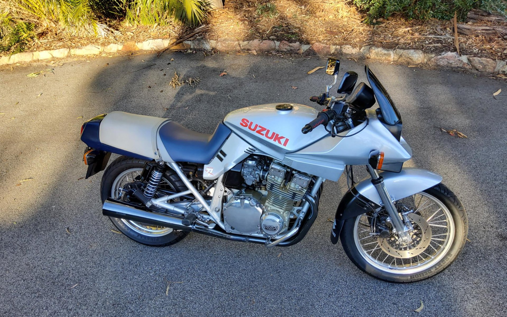 1981 SUZUKI GSX1000S (KATANA) ROAD