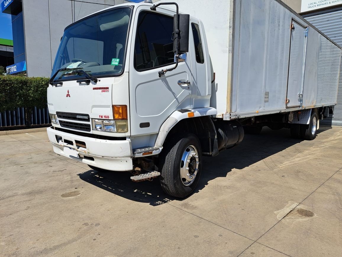 2003 MITSUBISHI FIGHTER FM FM65 10.0 XLWB 6 SP MANUAL C/CHAS