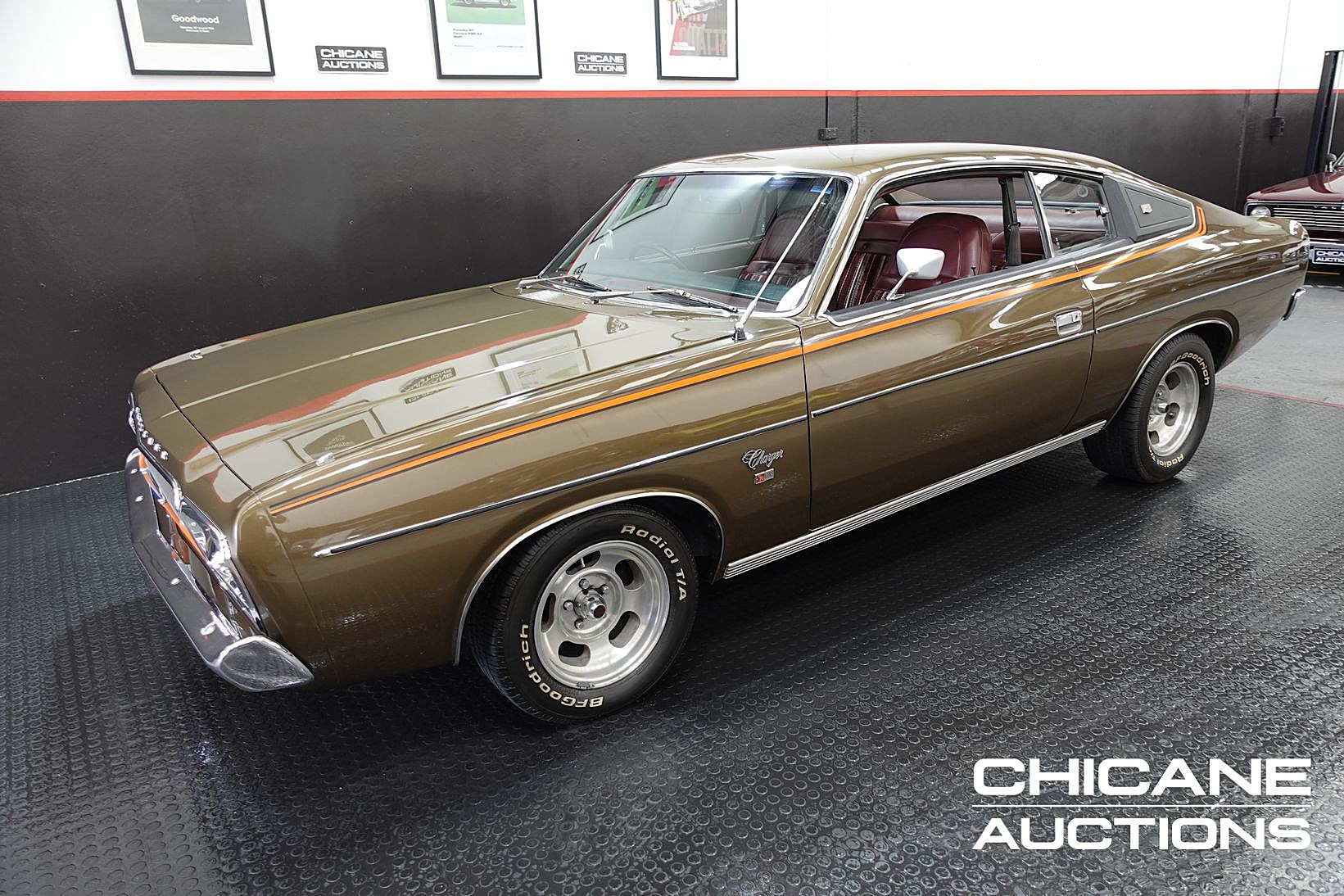 1977 CHRYSLER VALIANT CL CHARGER 770 V8 4 SP MANUAL 2D COUPE