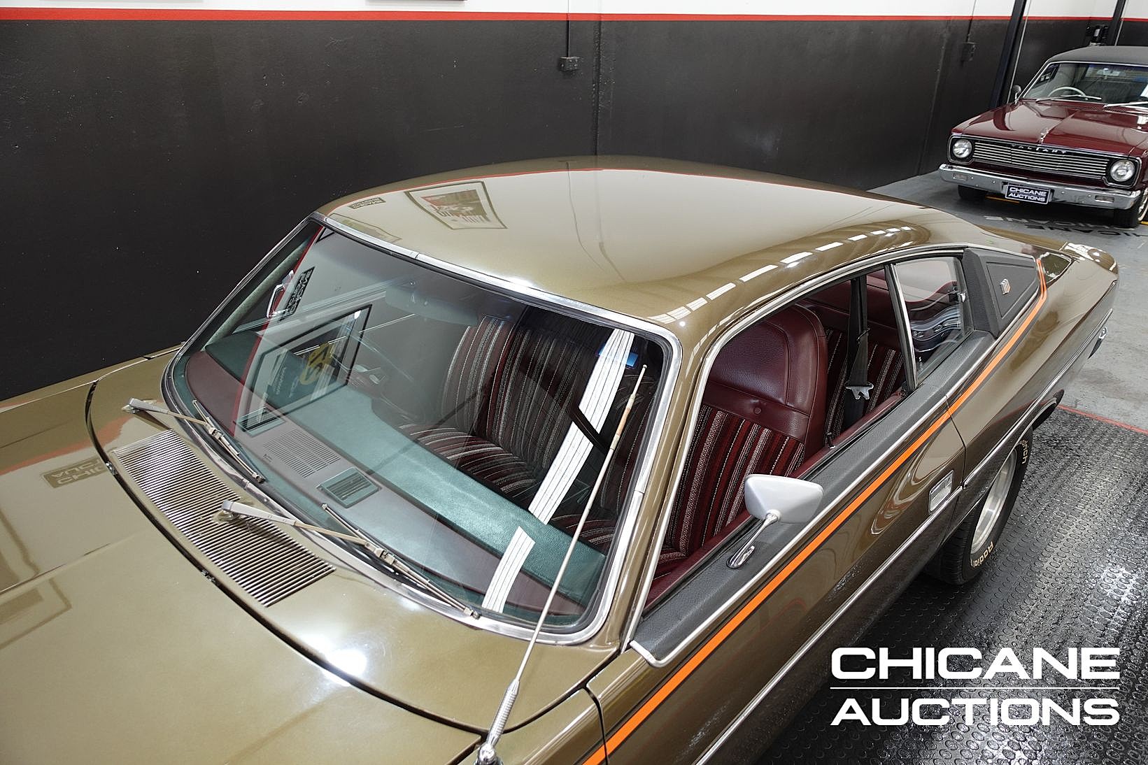 1977 CHRYSLER VALIANT CL CHARGER 770 V8 4 SP MANUAL 2D COUPE