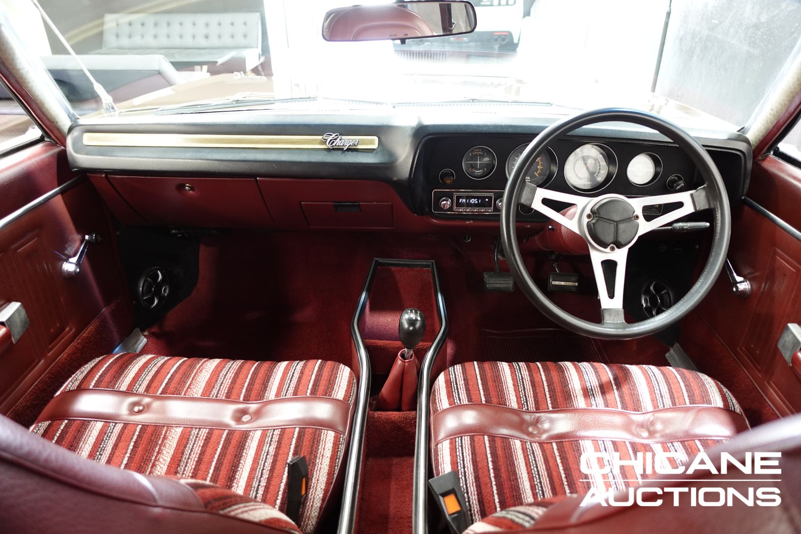 1977 CHRYSLER VALIANT CL CHARGER 770 V8 4 SP MANUAL 2D COUPE