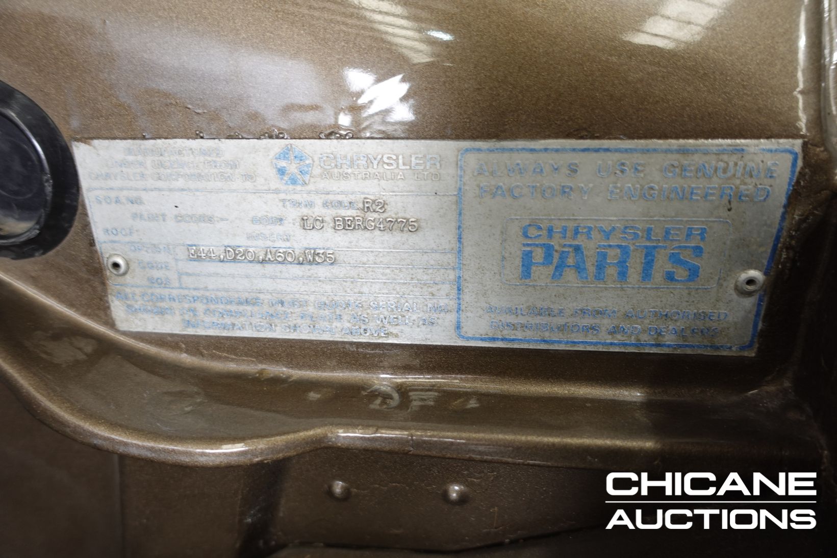 1977 CHRYSLER VALIANT CL CHARGER 770 V8 4 SP MANUAL 2D COUPE