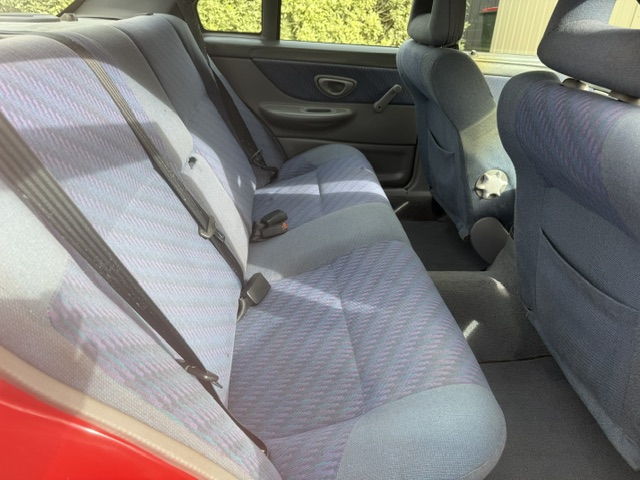 1995 FORD FALCON EFII XR8 5 SP MANUAL 4D SEDAN