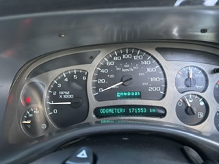 2004 GMC DENALI 1500 RHD AUTOMATIC CREW CAB PICKUP