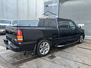 2004 GMC DENALI 1500 RHD AUTOMATIC CREW CAB PICKUP