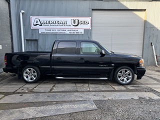 2004 GMC DENALI 1500 RHD AUTOMATIC CREW CAB PICKUP