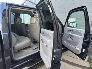 2004 GMC DENALI 1500 RHD AUTOMATIC CREW CAB PICKUP