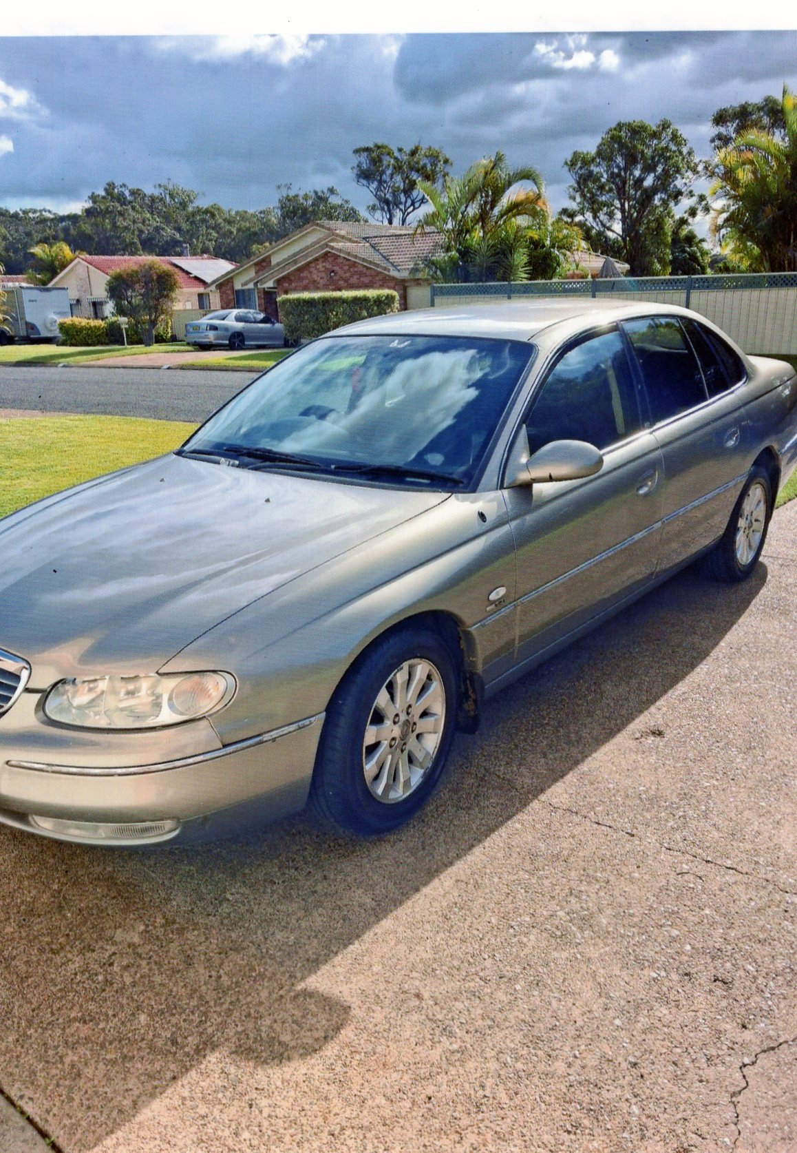 2002 HOLDEN STATESMAN WH AUTOMATIC SEDAN