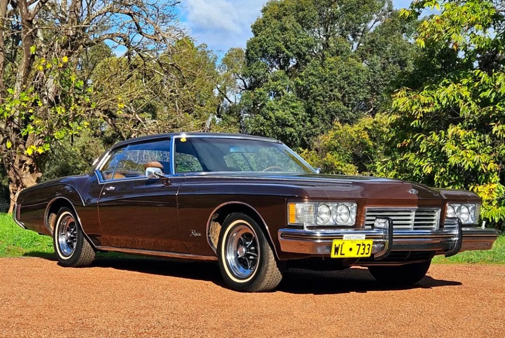 1973 BUICK RIVIERA BOAT-TAIL AUTOMATIC COUPE