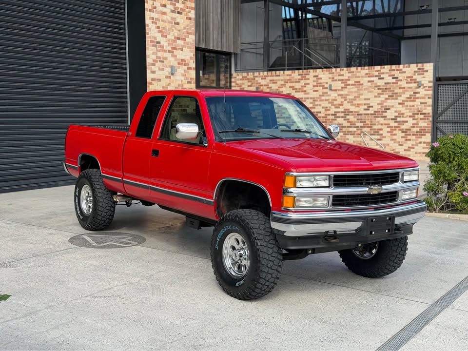 1995 CHEVROLET SILVERADO 4 SP AUTOMATIC XTRA CAB UTILITY