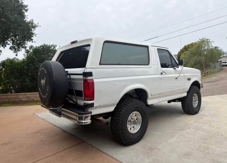 1995 FORD BRONCO 4 SP AUTOMATIC WAGON