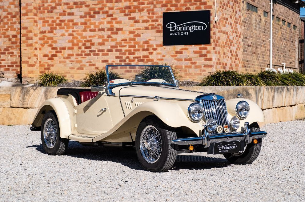 1954 MG TF ROADSTER 