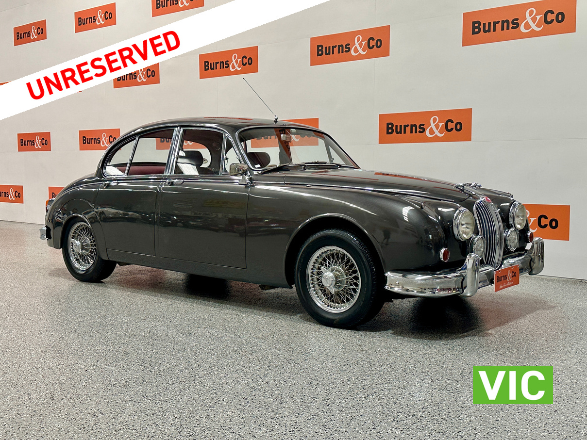1962 JAGUAR MK II 3.4 LTR 6 CYL AUTO SEDAN