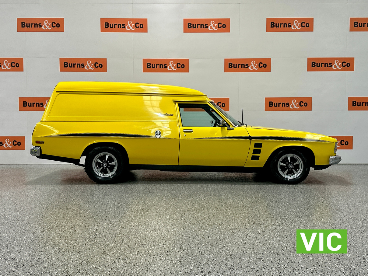 1975 HOLDEN HJ SANDMAN 308 MANUAL PANEL VAN 